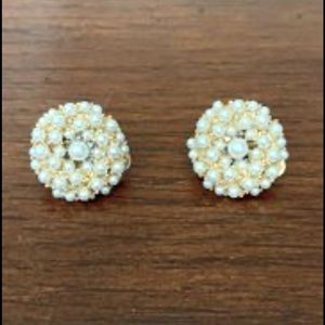 Vintage Goldtone Faux Pearl Button Clip Earrings